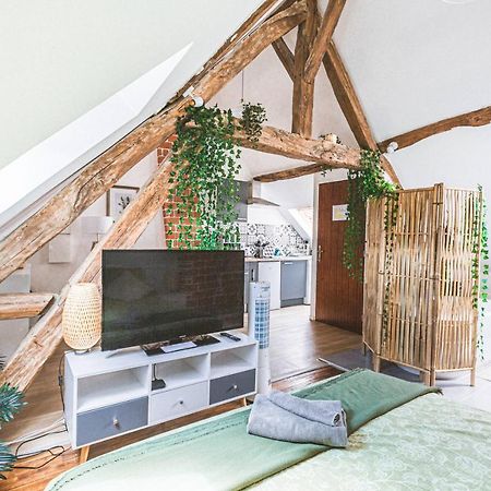 Ferienwohnung Au Zen Garden Auxerre Exterior foto